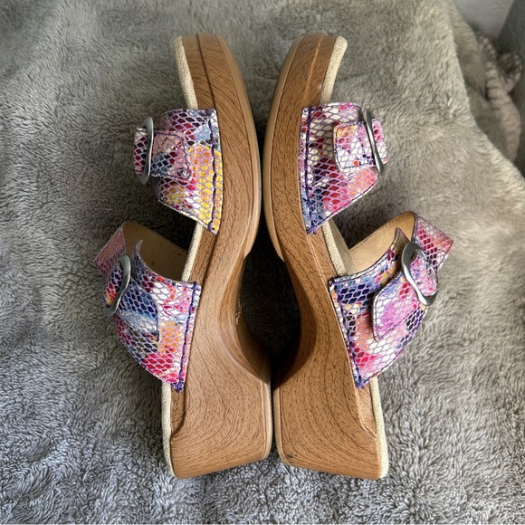 Dankso Women’s Sophie Floral Double Leather Strap Clog Sandal - 9 - Picture 5 of 8